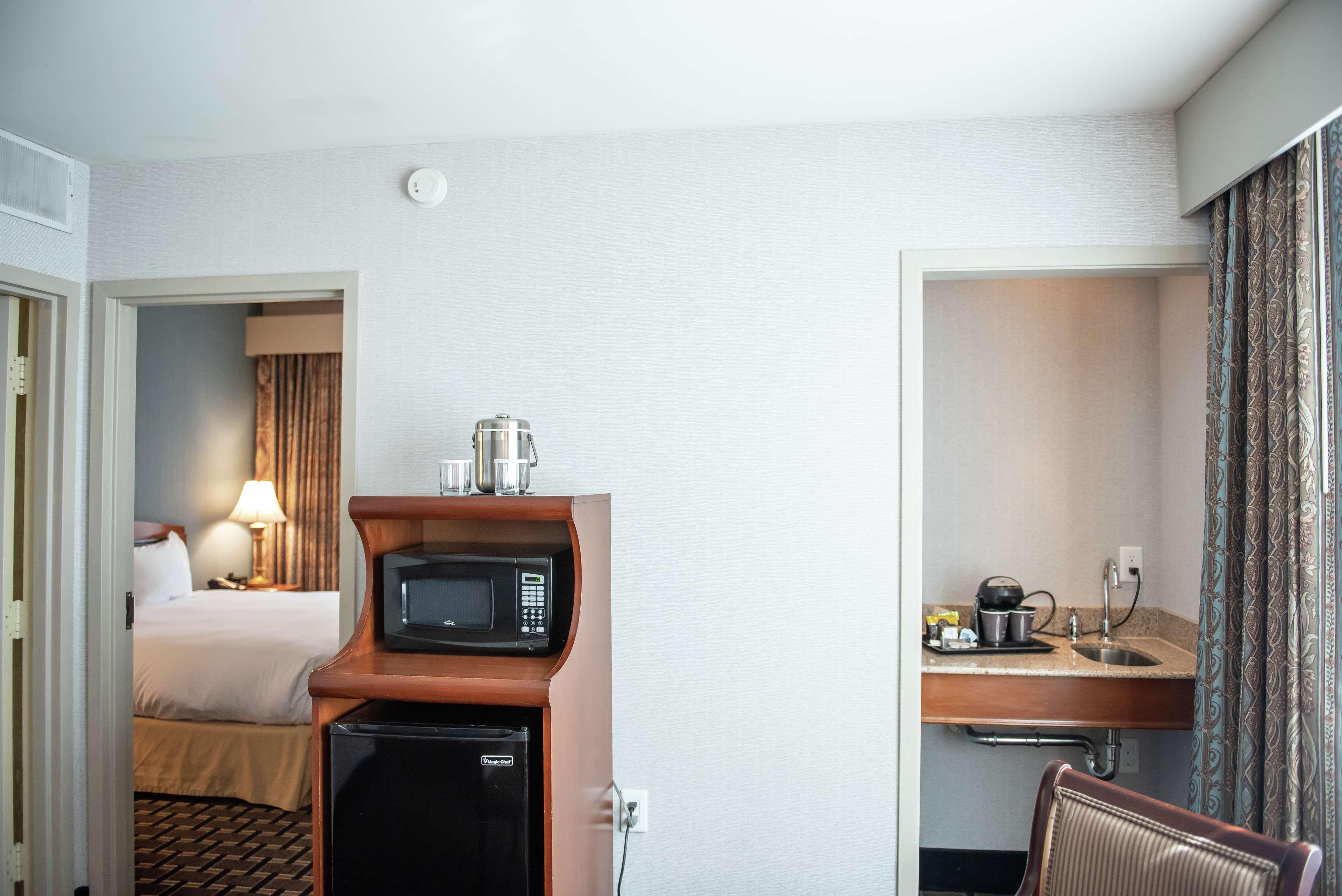 Inn At The Colonnade Baltimore - A Doubletree By Hilton Hotel Extérieur photo